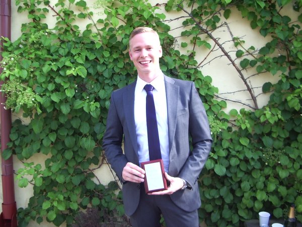 ekonomen Sixten Fagerstr�m med diplom